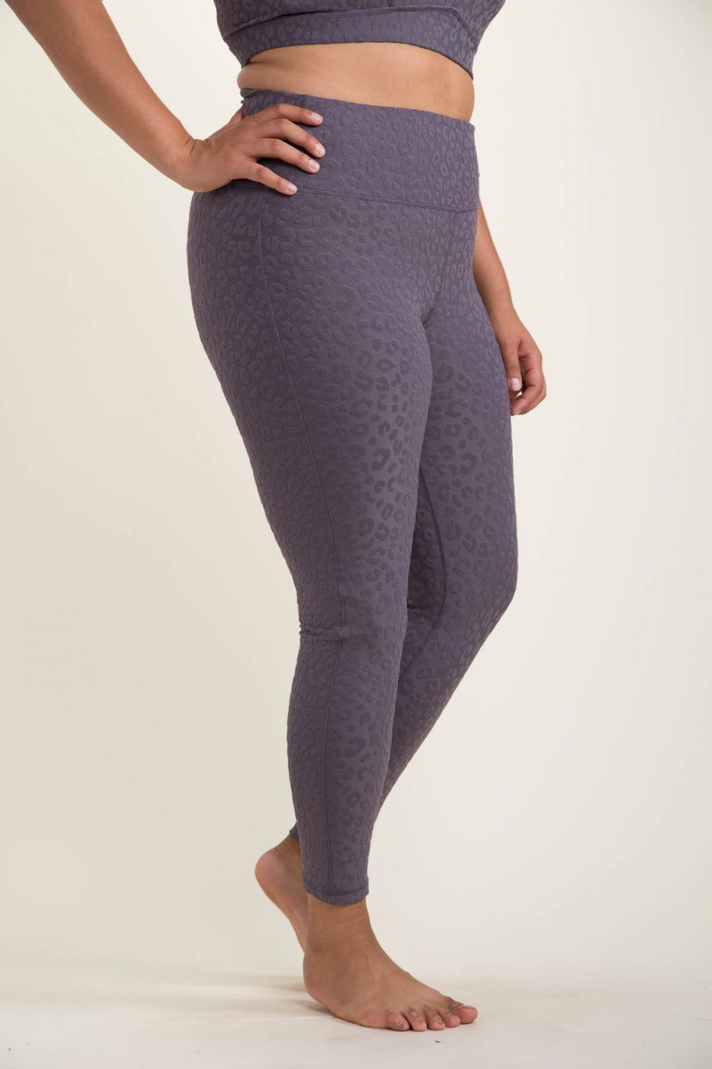 Leopard Textured Leggings -Curvy
